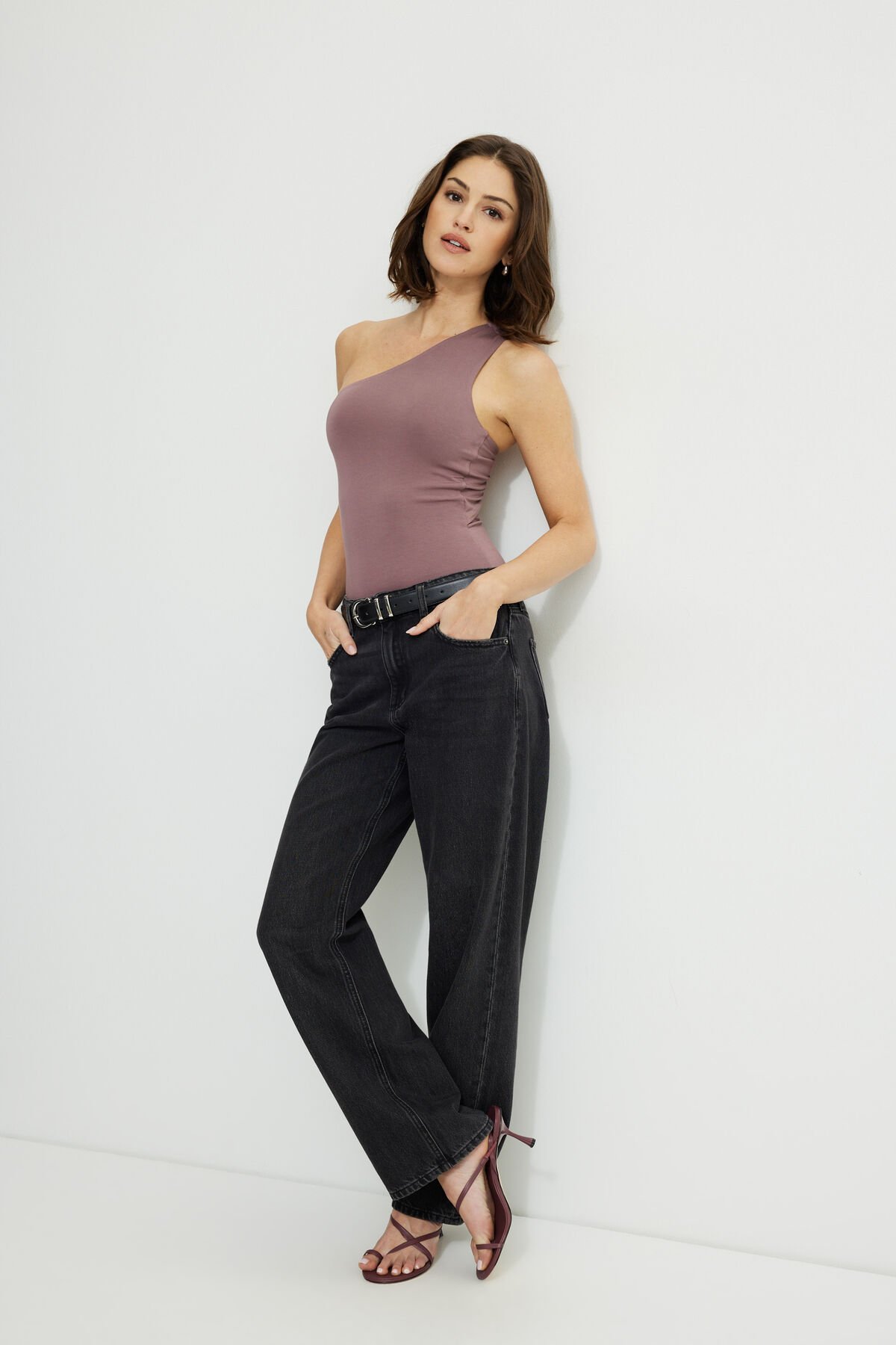 100097894_07Y_alt1_1920x2880.jpg